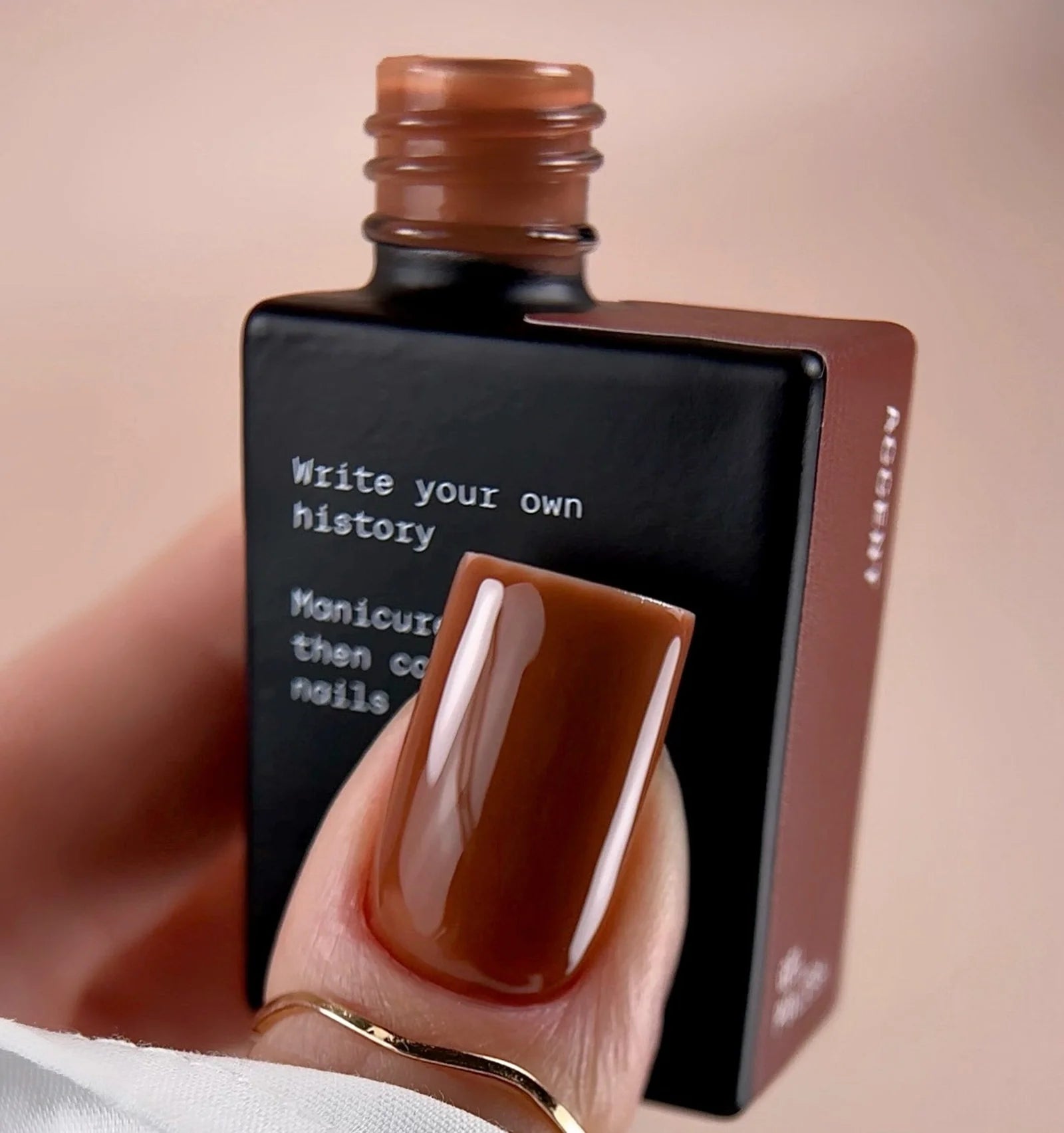 BIBLIOTEKA Gel Polish № 29 Accent – Terracotta, 10 ml