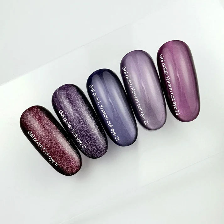 NAILSOFTHEDAY Gel Polish Cat Eye 12 — esmalte semipermanente efecto ojo de gato morado , 6 ml.