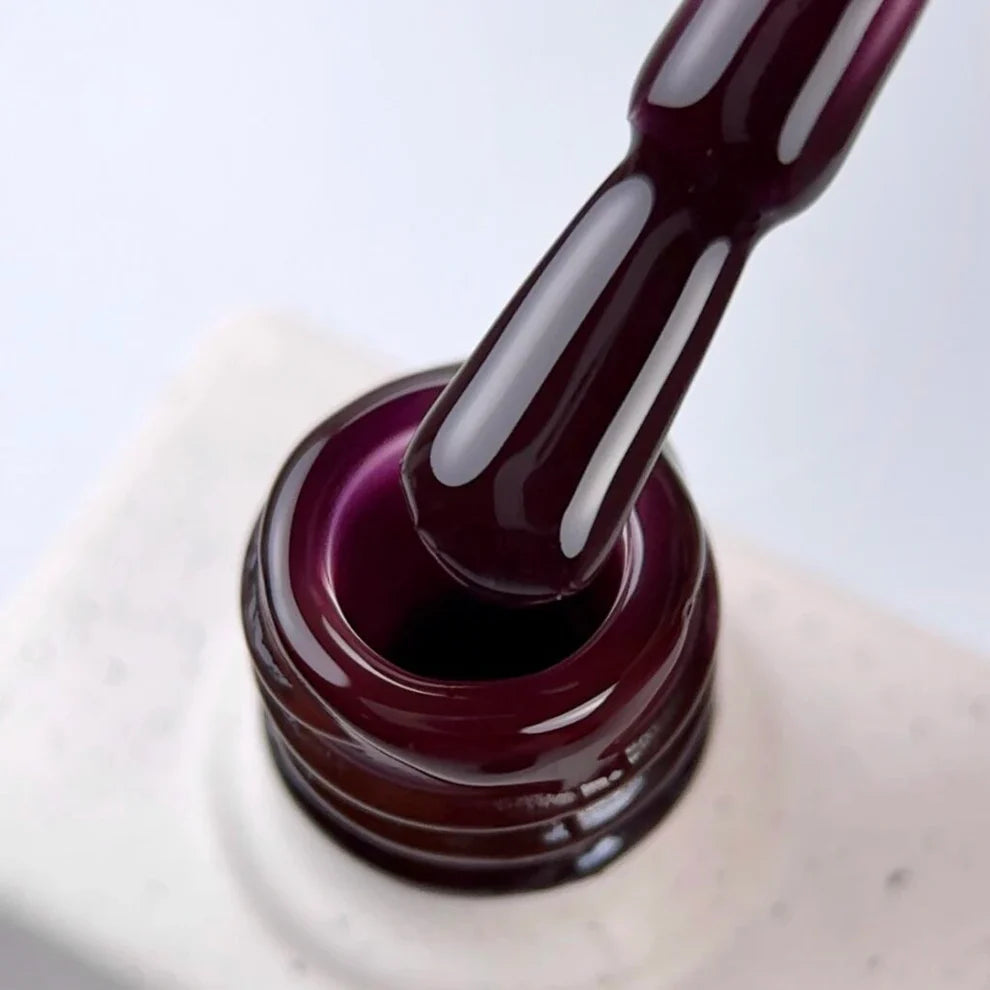 NAILSOFTHEDAY Gel Polish Vitrage 03 — esmalte vitral color vino, 10 ml