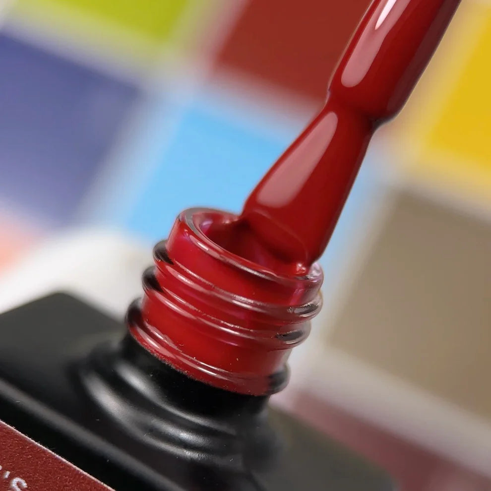 NAILSOFTHEDAY Let’s special Pantone2025/8 — Esmalte Semi rojo vino profundo, 10 ml.