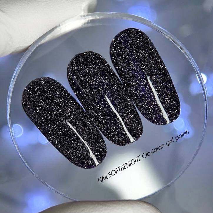 NAILSOFTHENIGHT Obsidian — esmalte semipermanente reflectante grafito, 10 ml