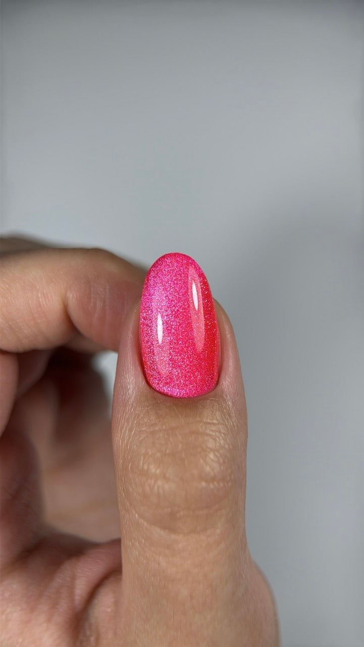DNKa' Esmalte Semi #0003 80's CAT EYE