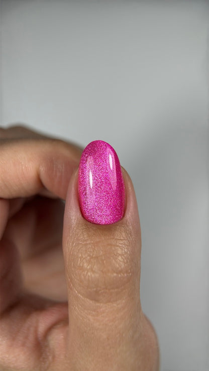 DNKa' Esmalte Semi #0005 80's CAT EYE
