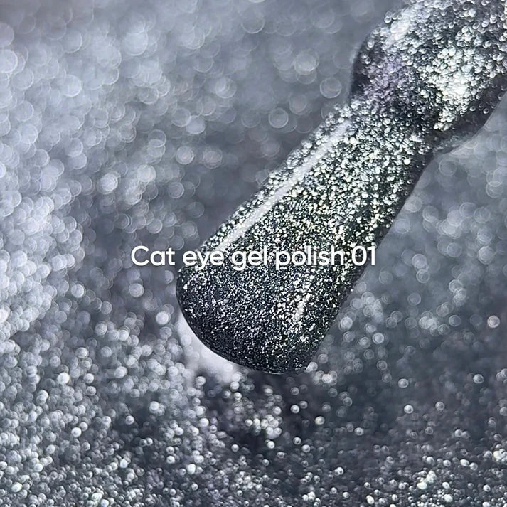NAILSOFTHEDAY Gel Polish Cat Eye 01 — esmalte semipermanente plateado efecto ojo de gato 6 ml.
