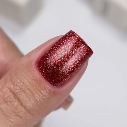 NAILSOFTHEDAY Gel Polish Cat Eye 06 — esmalte semipermanente rojo, 6 ml.