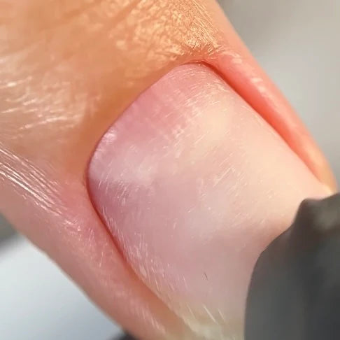NAILSOFTHEDAY Removedor de Cutículas y Regenerador (con urea), 60 ml
