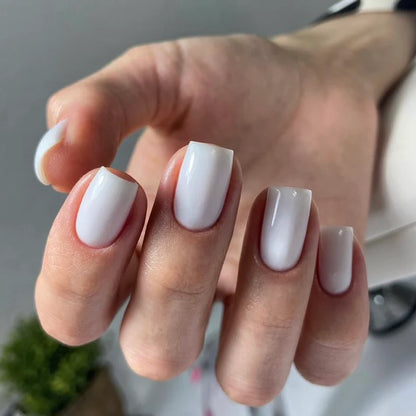 NAILSOFTHEDAY Bottle gel 01 – Gel líquido, blanco, 10 ml.