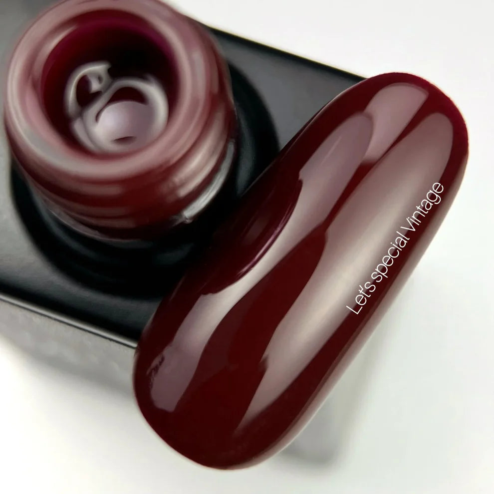 NAILSOFTHEDAY Let’s Special Vintage 151— esmalte burdeos, 10 ml.