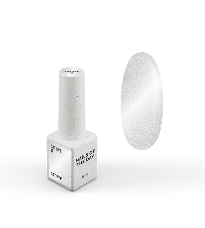 NAILSOFTHEDAY Gel polish Cat Eye 17 —  plateado sobre base lechosa, 6ml