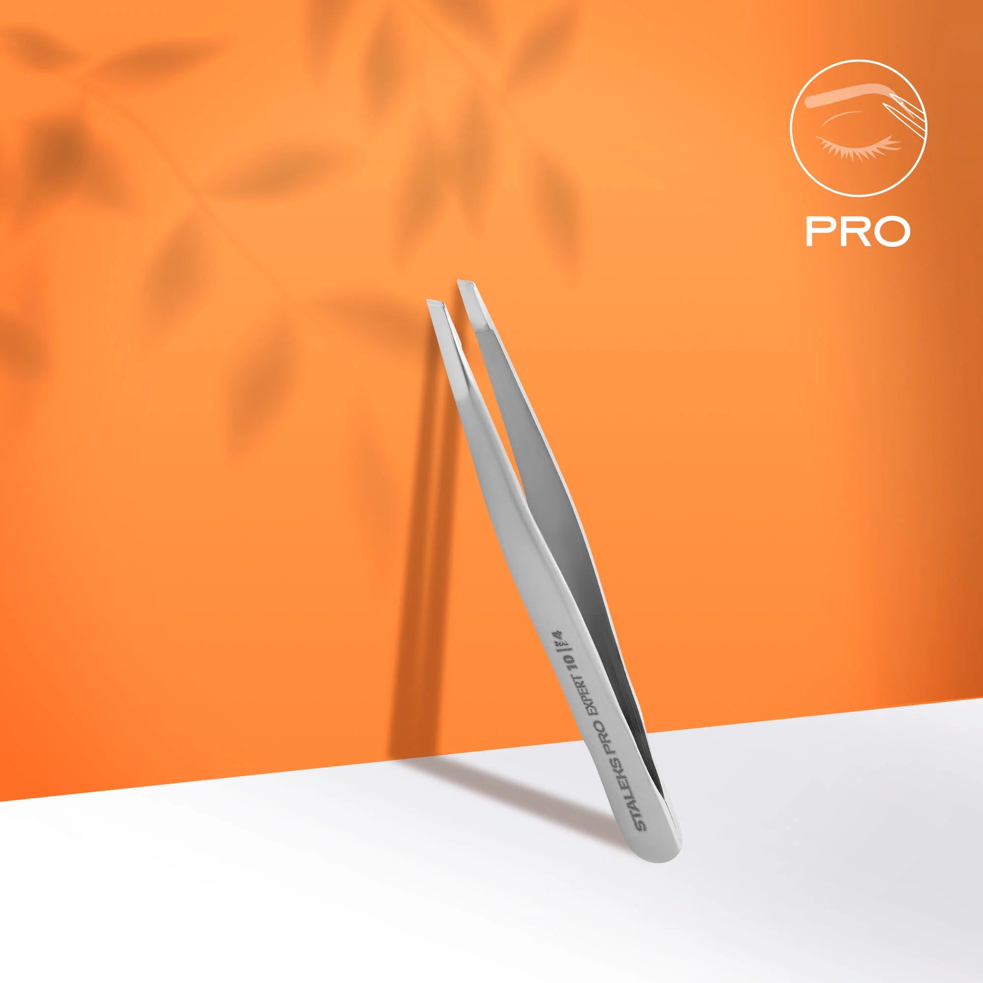 Pinza para cejas EXPERT 10 TIPO 4 (bordes biselados estrechos)