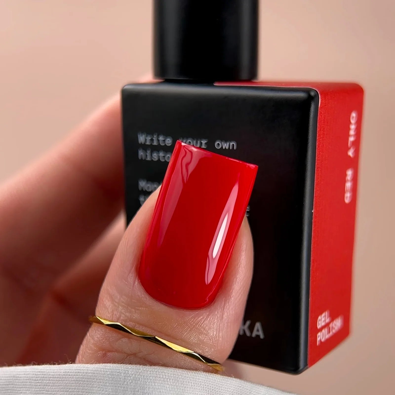 BIBLIOTEKA Gel Polish Only Red - Classic Red, 10 ml