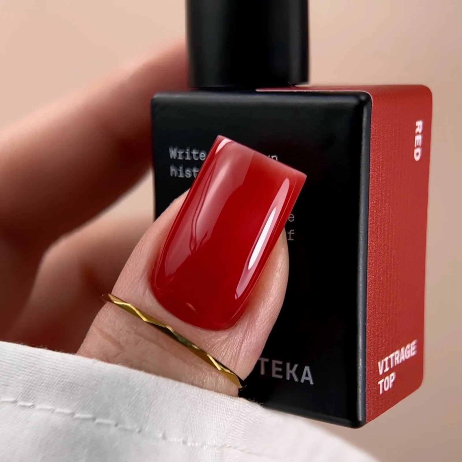 BIBLIOTEKA Cover Top Vitrage - Red, 10 ml